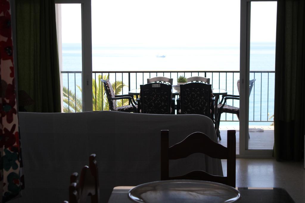 Apartamento Tuhillo 8 Nerja Buitenkant foto